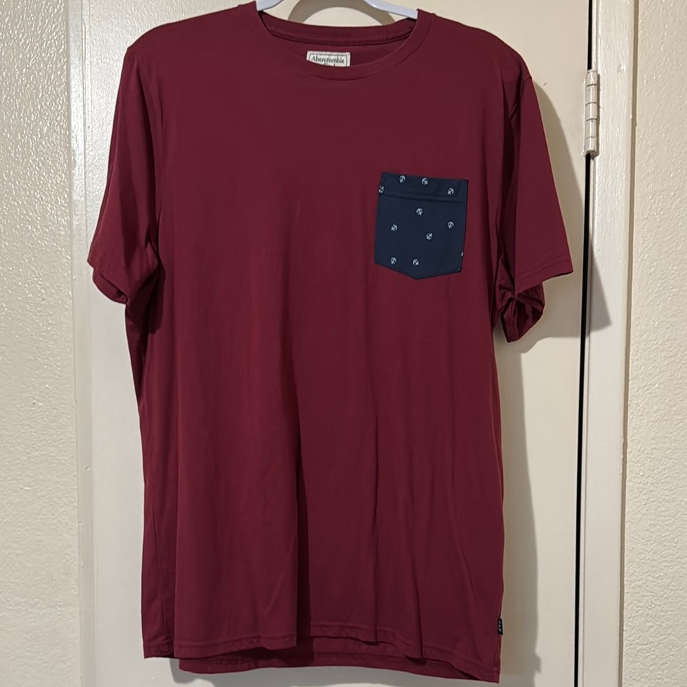 Men's Burgundy T-Shirt with Navy Pocket